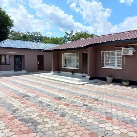 Kasuda Rooms - Cosy Self Contained Rooms Livingstone Exterior photo