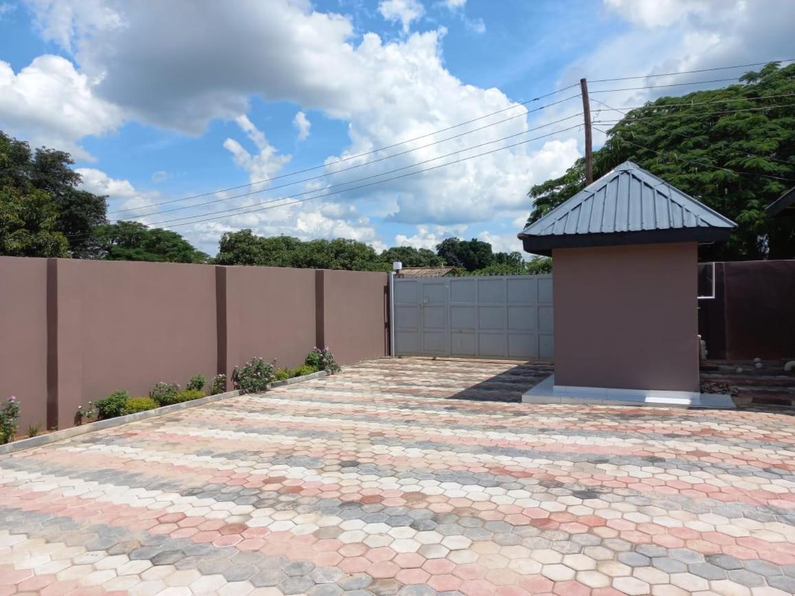 Kasuda Rooms - Cosy Self Contained Rooms Livingstone Exterior photo